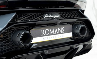 Lamborghini Huracan LP640-2 Tecnica 27