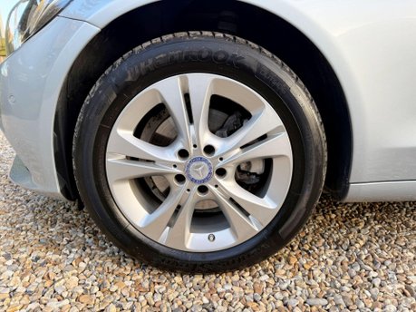 Mercedes-Benz C Class 2.1 C220d SE Saloon 4dr Diesel 7G-Tronic+ Euro 6 (s/s) (170 ps) 12