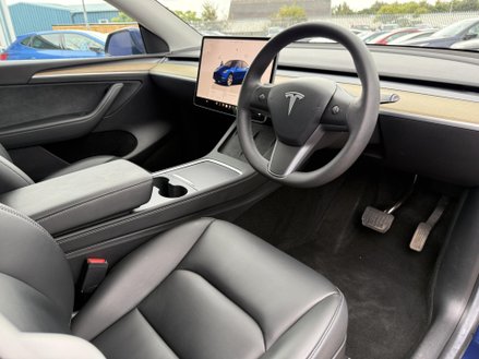 Tesla Model Y (Dual Motor) Long Range SUV 5dr Electric Auto 4WDE (384 bhp)