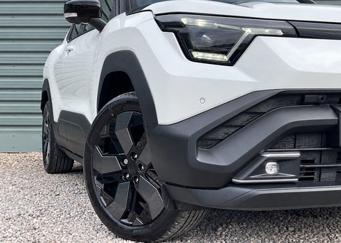 Suzuki eVitara 135kW ULTRA 61kWh 3