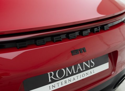 Porsche 911 Carrera 4 (992) 33