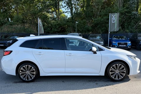 Toyota Corolla EXCEL HYBRID - ONE OWNER - FULL TOYOTA SERVICE HISTORY 5