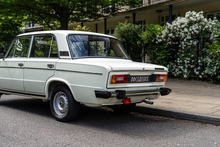 Lada 2106 4 Door 10