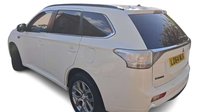 Mitsubishi Outlander 2.0h 12kWh GX4hs SUV 5dr Petrol Plug-in Hybrid CVT 4WD Euro 5 (s/s) (200 ps 4
