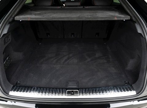 Lamborghini Urus NERO Design 33