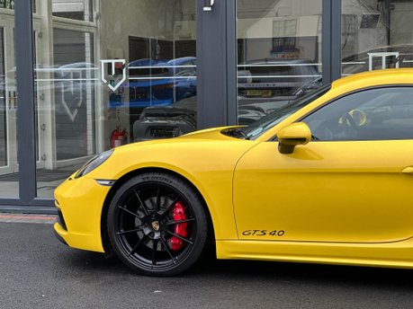 Porsche 718 Cayman CAYMAN GTS 38