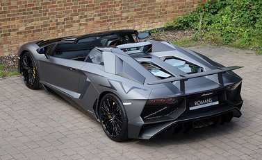 Lamborghini Aventador SV LP750-4 Roadster 8