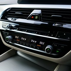 BMW 5 Series 2.0 520d xDrive M Sport Auto 4WD 5dr 1