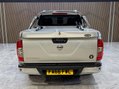 Nissan Navara 2.3 Navara Tekna dCi Auto 4WD 5dr 25