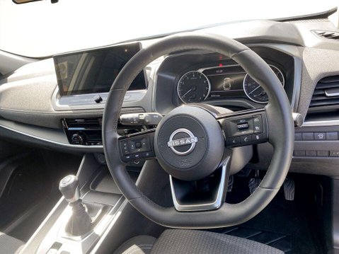 Nissan Qashqai 1.3 DIG-T MHEV Acenta Premium SUV 5dr Petrol Hybrid Manual Euro 6 (s/s) (14 12