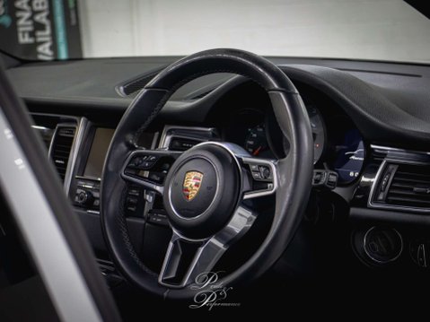 Porsche Macan 3.0 Macan S D Semi-Auto 4WD 5dr 11