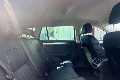 Skoda Superb 1.4 Superb SE Tech iV PHEV Semi-Auto 5dr 23