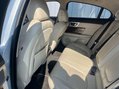 Jaguar XF 3.0d S V6 Portfolio Auto Euro 5 (s/s) 4dr 33
