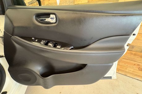 Nissan LEAF 40kWh N-Connecta Hatchback 5dr Electric Auto (150 ps) 48