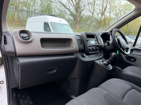 Renault Trafic 1.6 dCi 27 Business+ Panel Van 5dr Diesel Manual SWB Standard Roof Euro 5 ( 23