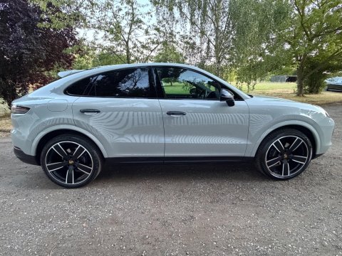 Porsche Cayenne V6 PLATINUM EDITION 16