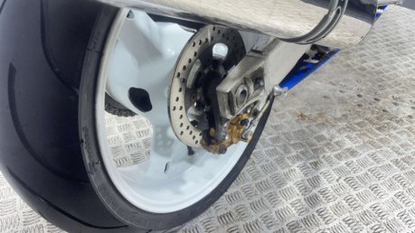 Suzuki GSX-R GSXR 1000 2002 33K NEW MOT VERY CLEAN CLASSIC 1000CC SPORTS BIKE 38
