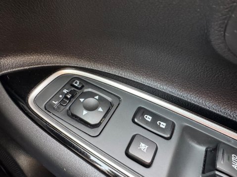 Mitsubishi Outlander 2.0h 12kWh Juro CVT 4WD Euro 6 (s/s) 5dr 24