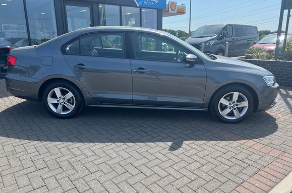 Volkswagen Jetta SE TDI BLUEMOTION TECH £35 ROAD TAX 6