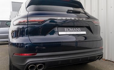 Porsche Cayenne S 27