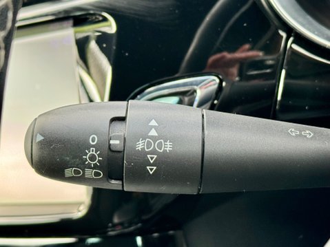 DS DS 3 PURETECH CONNECTED CHIC 25