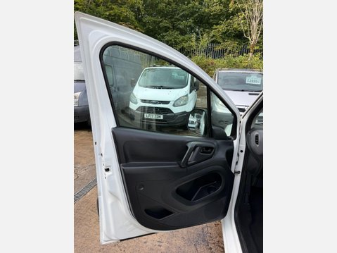 Peugeot Partner 1.6 HDi 625 SE Panel Van 4dr Diesel Manual L1 (153 g/km, 75 bhp) 29