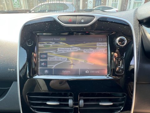 Renault Clio 0.9 TCe Dynamique Nav Euro 6 (s/s) 5dr 33