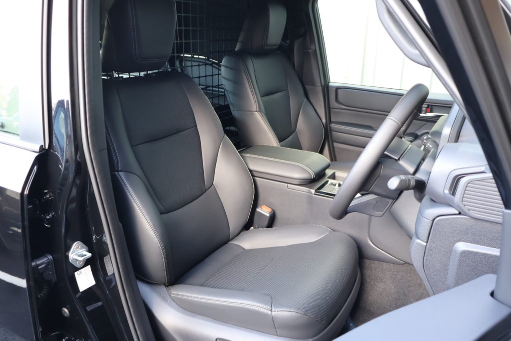 Toyota Land Cruiser COMMERCIAL with the best seat conversion in the uk from seeker  14