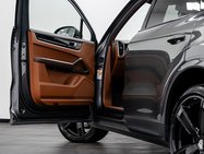 Porsche Cayenne 3.0T V6 SUV 5dr Petrol TiptronicS 4WD Euro 6 (s/s) (340 ps) 16