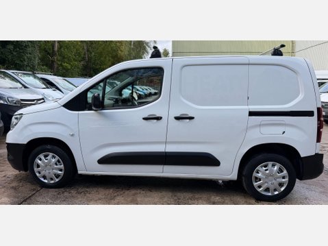 Vauxhall Combo 1.5 Turbo D 2000 Dynamic Panel Van 4dr Diesel Manual L1 H1 Euro 6 (100 ps) 15
