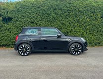 Mini Hatch Cooper SE 32.6kWh Level 3 Hatchback 3dr Electric Auto (184 ps) 30