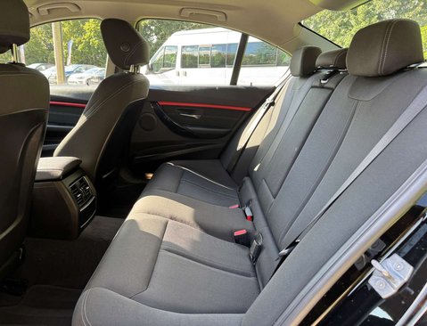 BMW 3 Series 1.5 318i Sport Auto 4dr 42