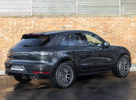 Porsche Macan Turbo 7