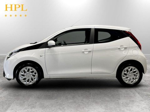 Toyota Aygo 1.0 VVT-i x-play Hatchback 5dr Petrol Manual Euro 6 (s/s) (71 ps) Bluetooth 4