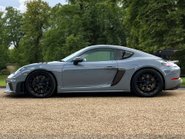 Porsche 718 CAYMAN GT4 RS PDK 8