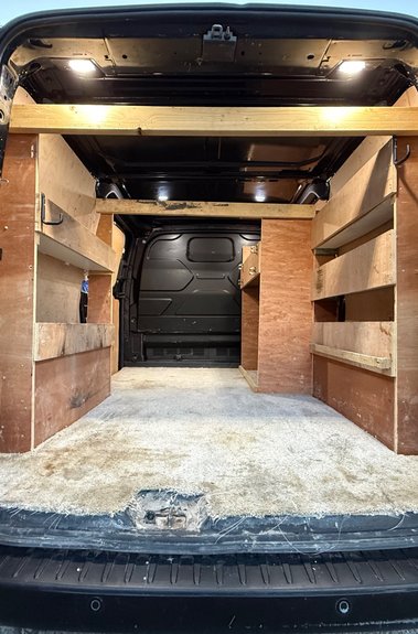 Ford Transit Custom 280 LIMITED ECOBLUE - NO VAT - 1 OWNER—FULL SERVICE HISTORY -APPLE CARPLAY  