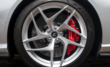 Ferrari 812 Superfast 10