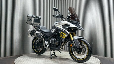 Voge DS 2025 ONLY 3K PANNIERS SCREEN ADVENTURE BIKE A2 READY 2
