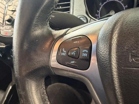 Ford Ecosport 1.0T EcoBoost Titanium 2WD Euro 5 (s/s) 5dr Keyless, Climate, Heated Seats 18