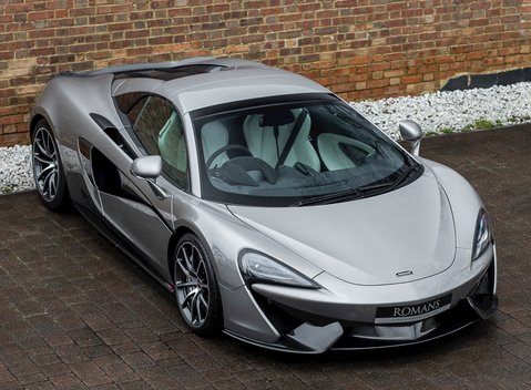 McLaren 570S Spider 11