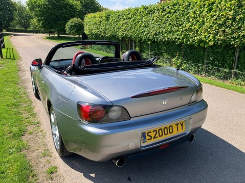 Honda S2000 2.0 Roadster 2dr 9