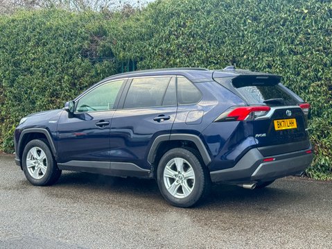 Toyota Rav 4 2.5 VVT-h GPF Icon SUV 5dr Petrol Hybrid CVT Euro 6 (s/s) (218 ps) 8