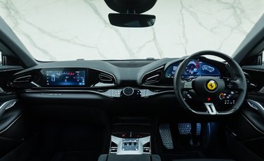 Ferrari Purosangue 24