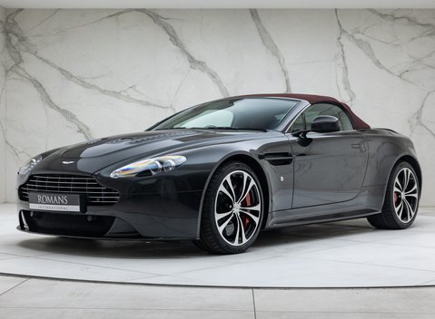 Aston Martin V12 Vantage ROADSTER 5