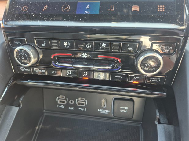 Jeep Grand Cherokee SUMMIT RESERVE 34