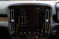 Volvo XC40 T4 R-DESIGN PRO 33