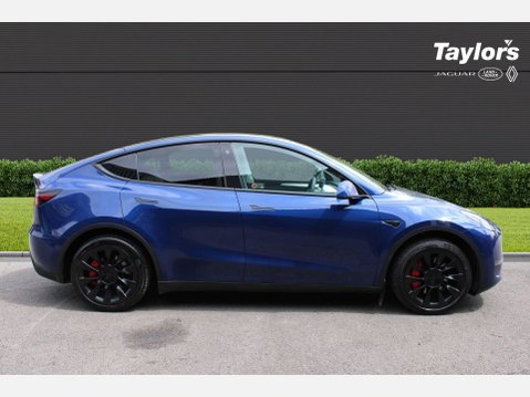 Tesla Model Y LONG RANGE 8