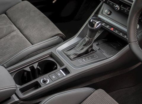 Audi Q3 TFSI 40 Quattro S Line Vorsprung 22