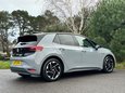 Volkswagen ID.3 Pro 58kWh Family Auto 5dr 15