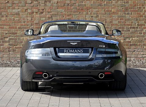 Aston Martin DB9 Volante 11